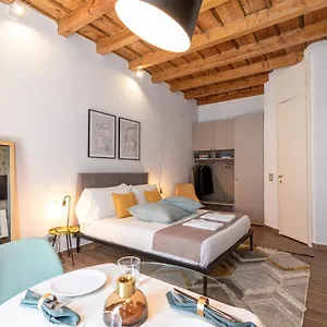  Appartement Beplace In Magenta Italië