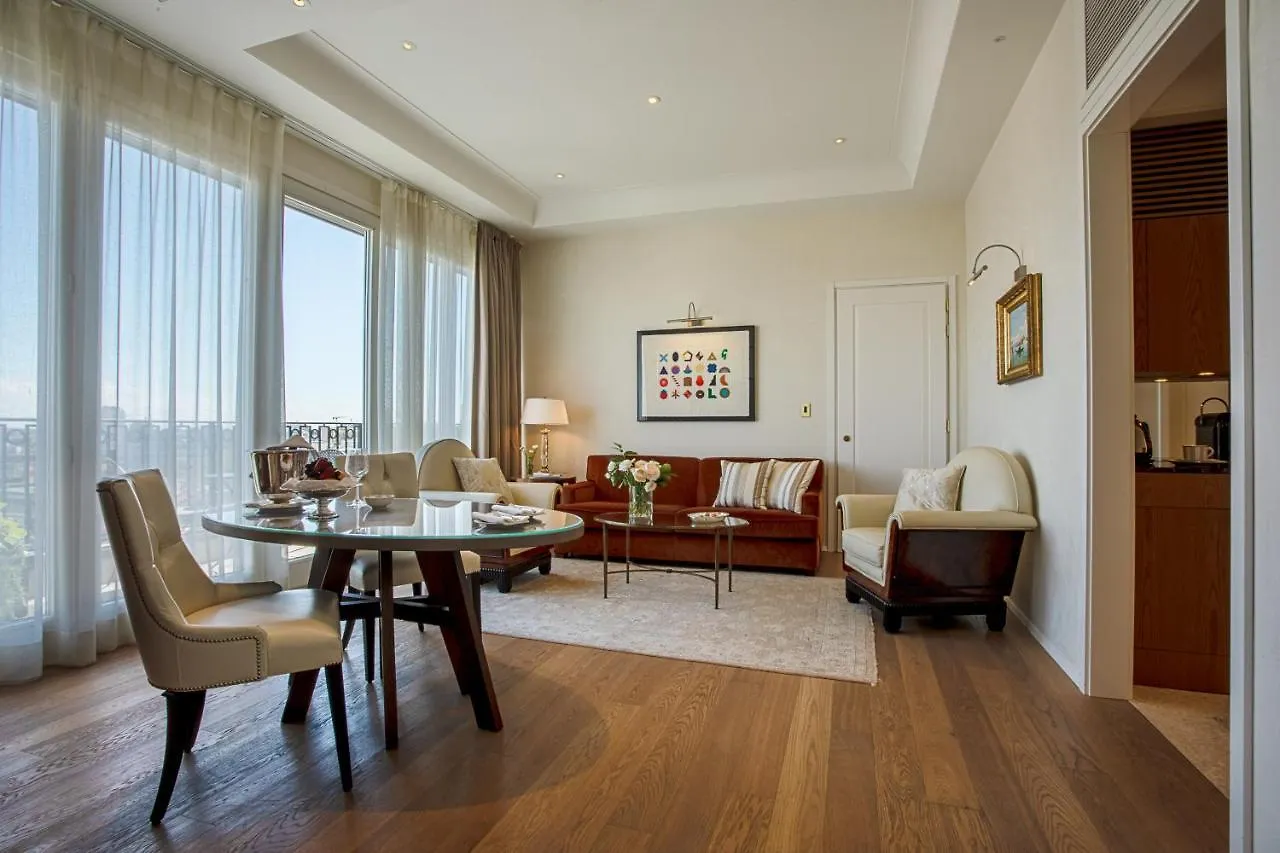 Palazzo Parigi Hotel & Grand Spa - Lhw Милан 5*,